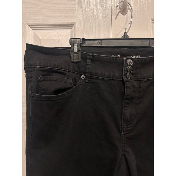 Torrid Black Crop Jegging Size 22 - Picture 5 of 10